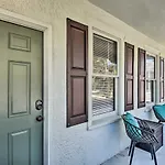 Downtown Deland Home Walk To Stetson University!