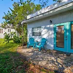 Spanish Bungalow Guest House