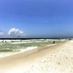 Pcb Condo With Pool And Grill Access - Walk To Beach!