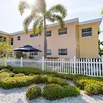 Premier 2Bd Waterfront Condo Barefoot Beach Resort