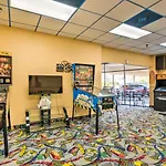 Daytona Beach Resort Condo 1 Mi To Ocean Center!