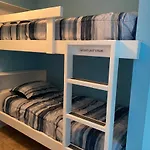 1717 Laketown Wharf 1 King Bedroom, 2 Bath