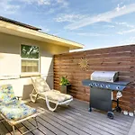 Charming Home With Yard About 5 Mi To Clearwater Beach!