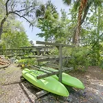Riverfront Dunnellon Home With Dock And Kayaks!