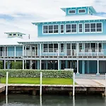 Dolphin Point Villas