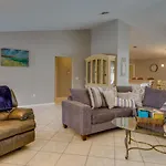 Port Charlotte Home With Pool - 8 Mi To Beaches!