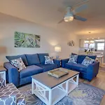 El Matador 427 - Gulf Front With Views Of The Gulf And Pool - Includes Seasonal Beach Service!