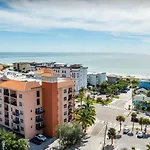 Madeira Bay Resort At Johns Pass