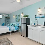 Latitude 26 Waterfront Boutique Resort - Bonita Springs