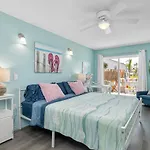Latitude 26 Waterfront Boutique Resort - Bonita Springs