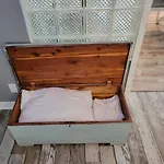 Waterfront Mid Century Cottage - Close To Beach - 2 Bedroom 3 Ba
