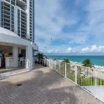 Trump Intl 2 Bedroom Apartment 1600 Sqf Ocean And Bay View