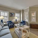Pet-Friendly Fernandina Beach Condo Walk To Beach