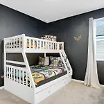 8987 Amelia Downs