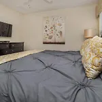 1506 Moon Valley