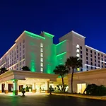 Holiday Inn & Suites Across From Universal Orlando By Ihg