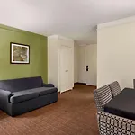 Baymont By Wyndham Daytona Beach - Intl Speedway