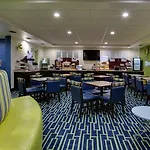 Holiday Inn Express & Suites Plant City By Ihg