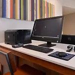 Holiday Inn Express & Suites - St. Petersburg - Madeira Beach By Ihg