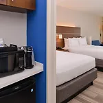 Holiday Inn Express & Suites - St. Petersburg - Madeira Beach By Ihg
