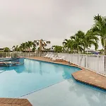 Stunning Cape Coral Home Private Pool And Boat Dock
