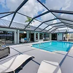 Luxurious Cape Coral Oasis Half Mi To Boat Ramp!