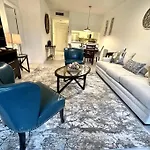 Awesome Apartment Near The Beach