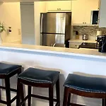 Awesome Apartment Near The Beach