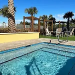 Chard On Ice, Brand New, Walk To Pier Park, 3 Bedrooms