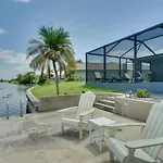 Chic Cape Coral Retreat With Pool And Canoe Access