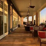The Henderson, A Salamander Beach & Spa Resort