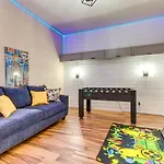 Pensacola Home With Private Lanai, 9 Mi To Downtown!