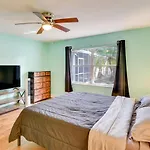 Palm Coast Home With Pool 5 Mi To Flagler Beach!