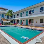 The Nook Hollywood Few Steps Away From The Beach With Pool And Free Parking