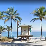 The Nook Hollywood Few Steps Away From The Beach With Pool And Free Parking