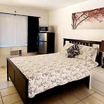Oasis At Hollywood Unit 6- Sleep 2