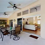 New Listing - Villa Cshells 3Beds/2 Baths Heated Pool Home With Perfect South-Western Exposure