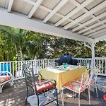 Beach Breeze Hideaway Villa