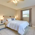 Pet-Friendly Palmetto Home - 3 Mi To Riverwalk!