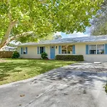 Pet-Friendly Palmetto Home - 3 Mi To Riverwalk!
