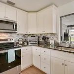 Cape Coral Vacation Home With Private Pool And Lanai!