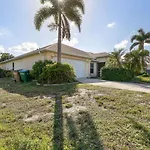 Pet-Friendly Cape Coral Retreat With Screened Porch!