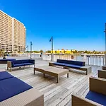 Laketown Wharf 1625