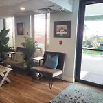 Beachside Hotel - Daytona Beach - No Pool