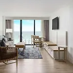 Doubletree Beach Resort by Hilton Tampa Bay / North Redington Beach