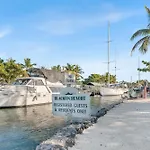 Blackfin Resort And Marina