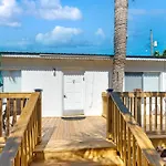 Linda\'S Cozy Duplex B