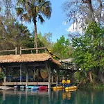 Riverfront Dunnellon Home With Dock And Kayaks!