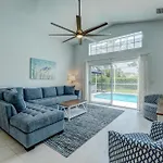 Turtle Bay Cottage! Cozy Home With Private Pool! Water View!