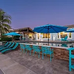 Royal Palm Paradise! Waterfront, Private Pool & Hot Tub, Boat Dock!
